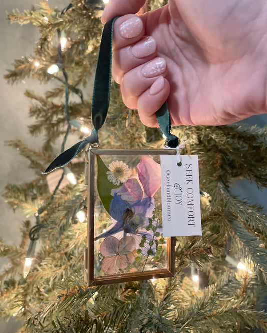 Ornaments - Mini Gold Glass Frames