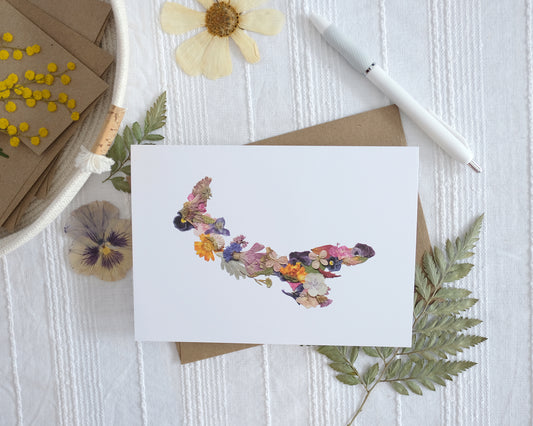 Pressed flower paw print pet card