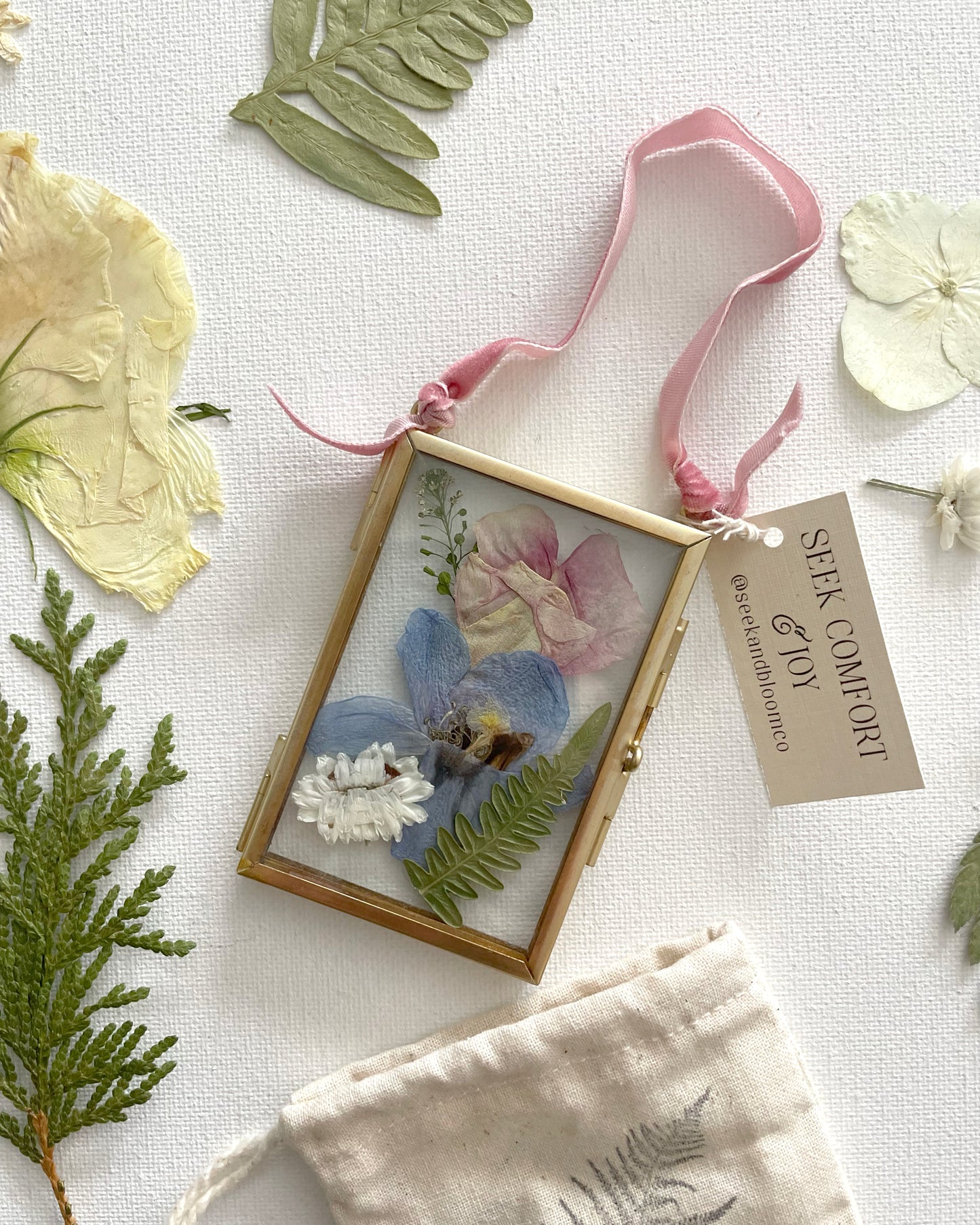 Ornaments - Mini Gold Glass Frames