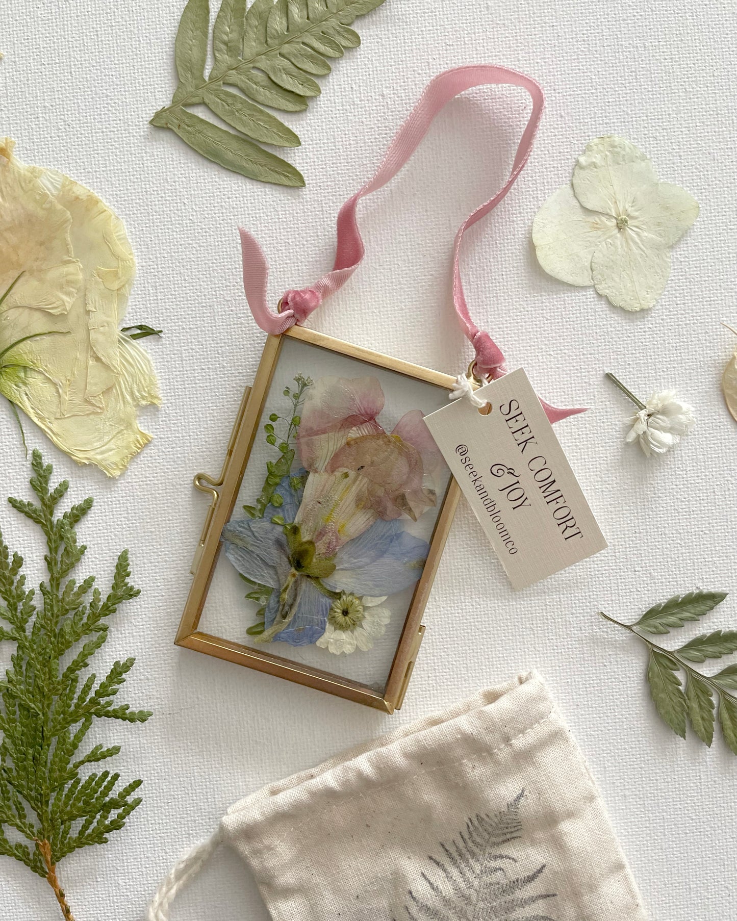 Ornaments - Mini Gold Glass Frames