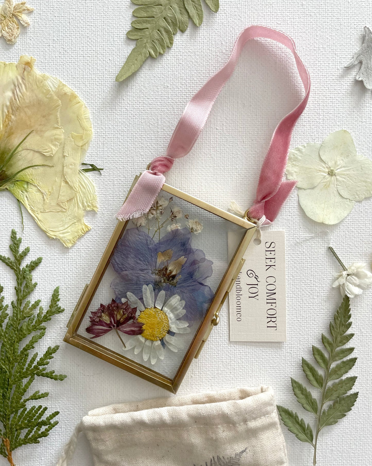 Ornaments - Mini Gold Glass Frames