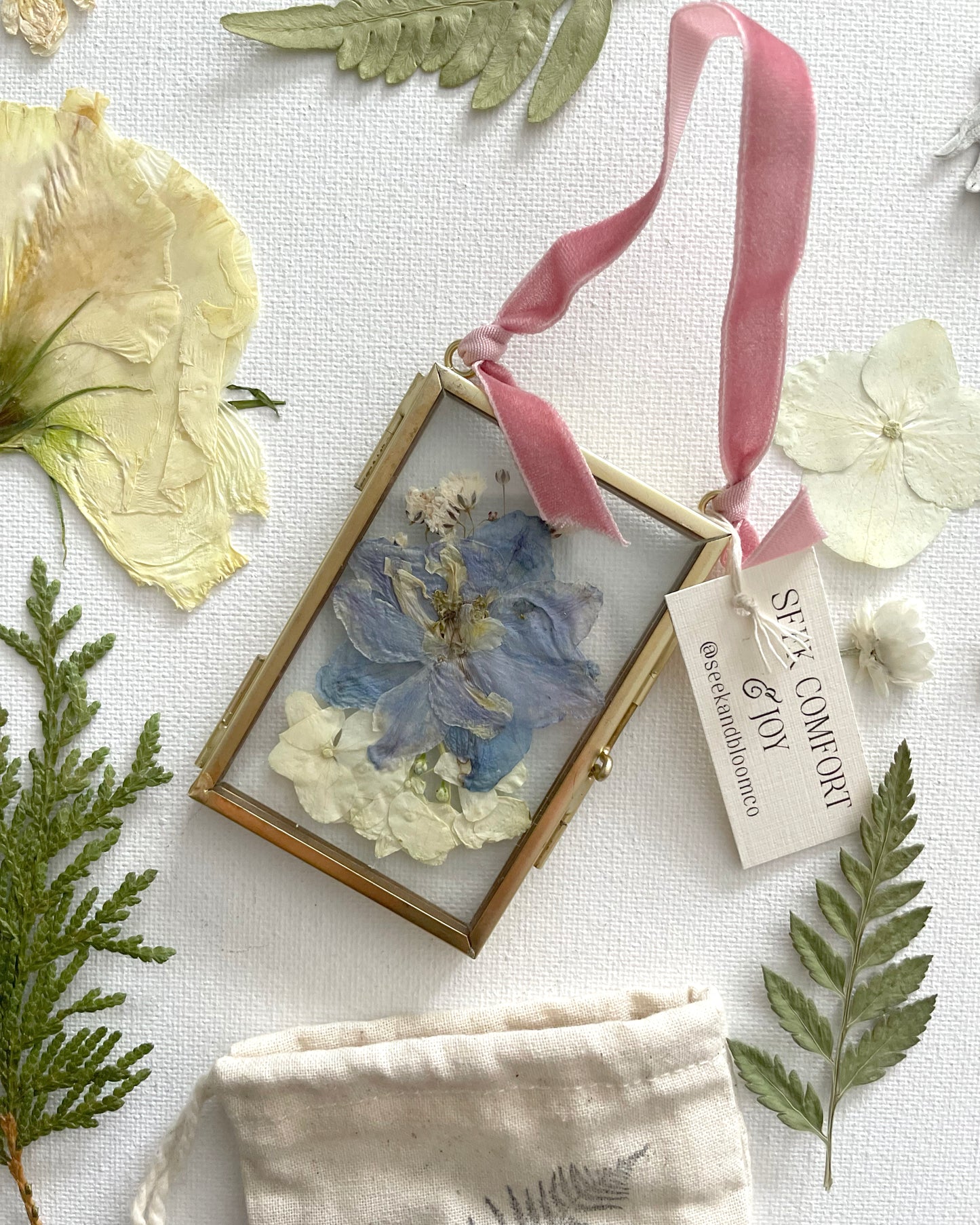 Ornaments - Mini Gold Glass Frames