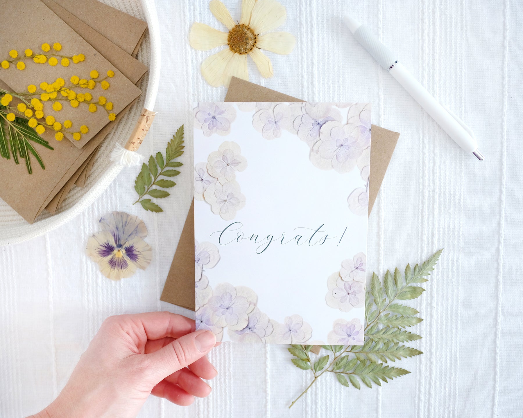 congrats! card with purple hydrangea blossoms